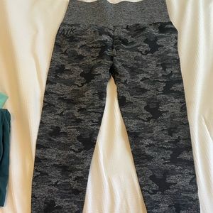Gymshark camo scrunch leggings size m